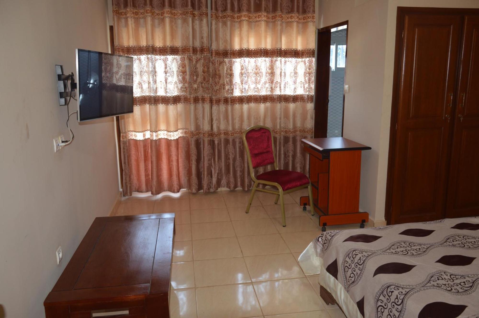 Nikita Hotel Yaoundé Exterior foto